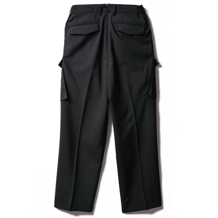 カーゴスラックス「LIBRA CARGO No.4(リブラ カーゴ No.4)」ブラック　バック　物カット