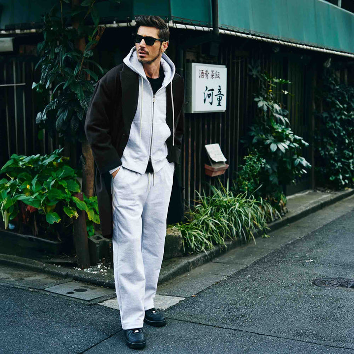 GSC「02 SWEATPANTS」グレー　モデル着用