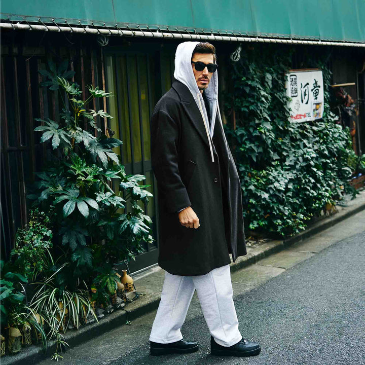 GSC「02 SWEATPANTS」グレー　モデル着用