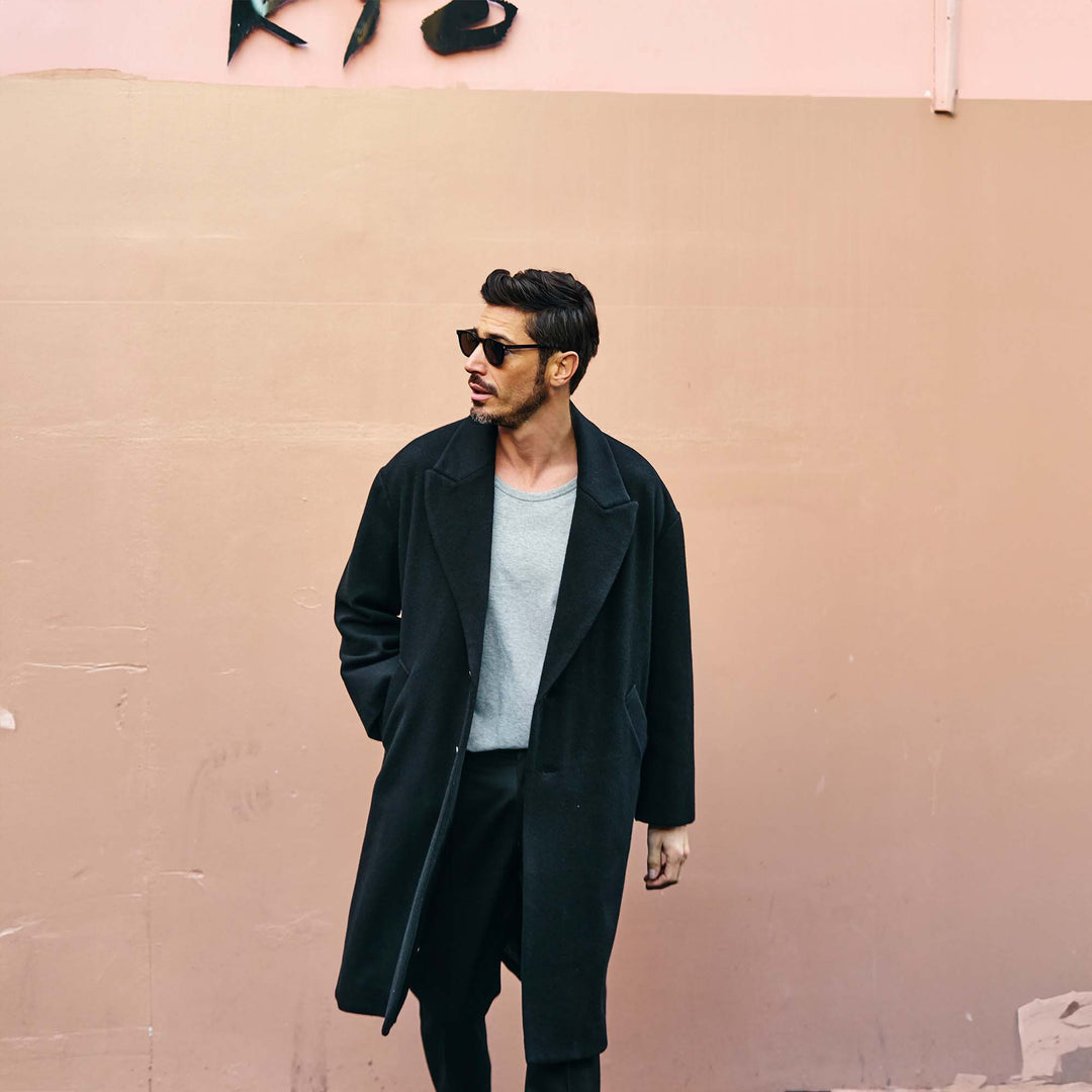 ロングチェスターコート「SHANKS TOKYO(シャンクス トーキョー)」ブラック　着用モデル