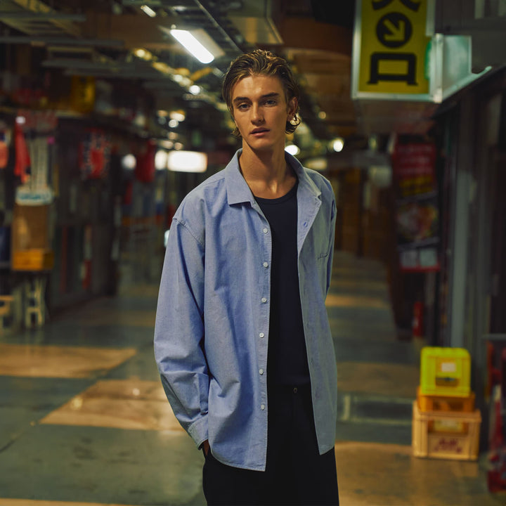 デュアルフェイスシャツ「BARON」ブルー　着用モデル