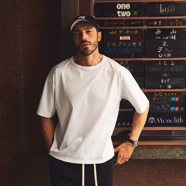 大人オーバーサイズTシャツ「BOX」モデル着用