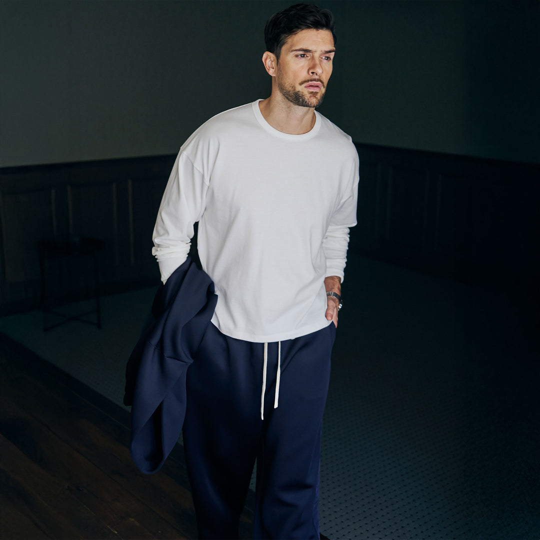 FOX Ⅱ　NIGHT Ⅱ手持ち　ネイビー　CAINE ホワイト　モデルカット