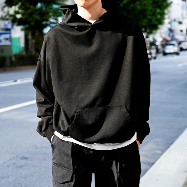 Jet black short-length BIG hoodie "Gary Noir"