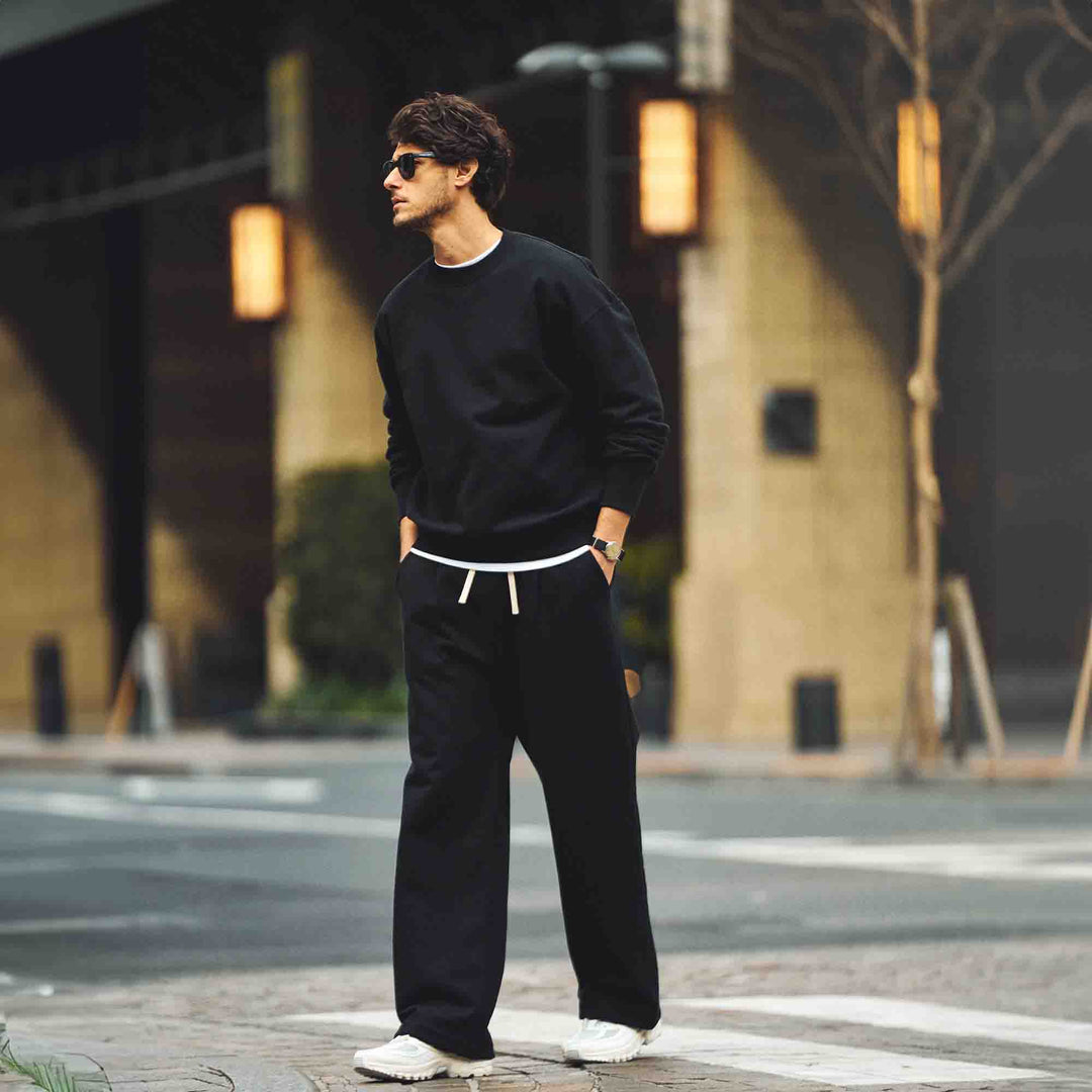 GSC「04 SWEATSHIRT」ブラック　着用モデル