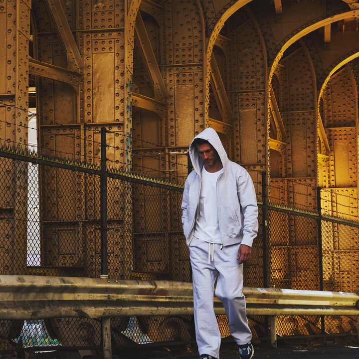 チェストカーブネックTシャツ「ZEFIRO(ぜフィーロ)」