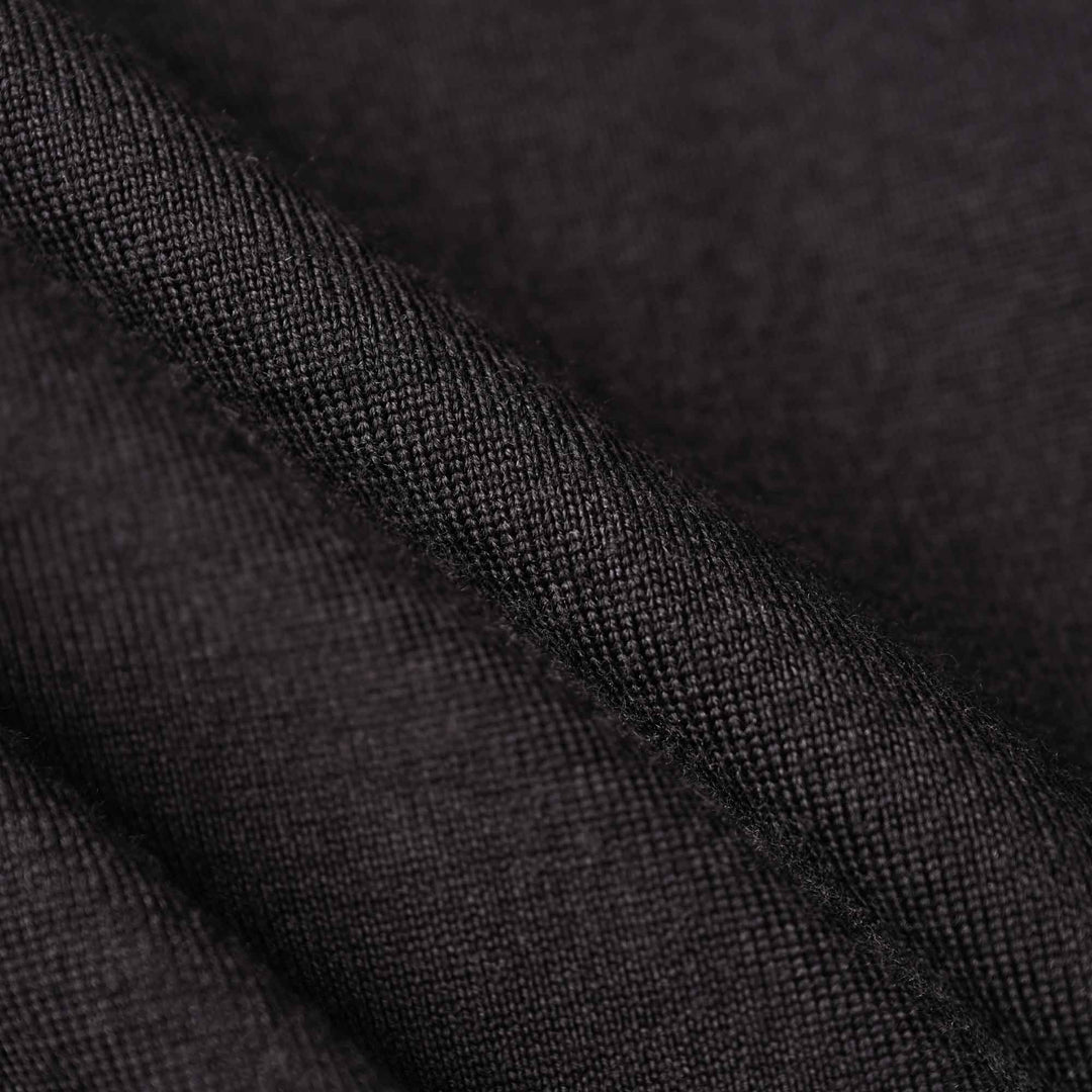 ワイドVネックセーター「BILL(ビル)」チャコール　生地寄り　ディテール