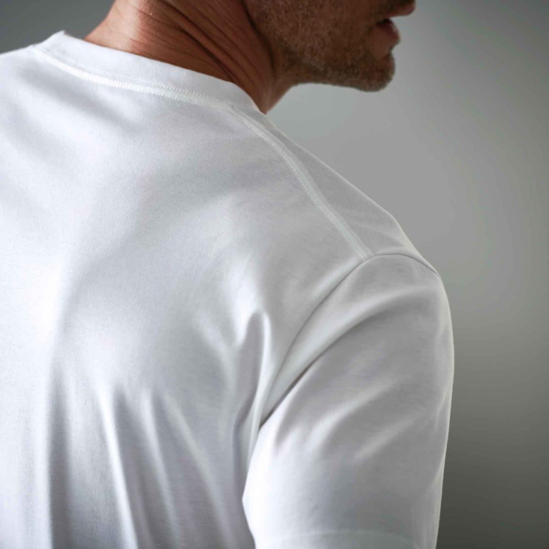 THE LEO モデル着用カット