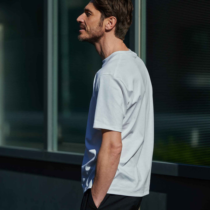 THE LEO モデル着用カット