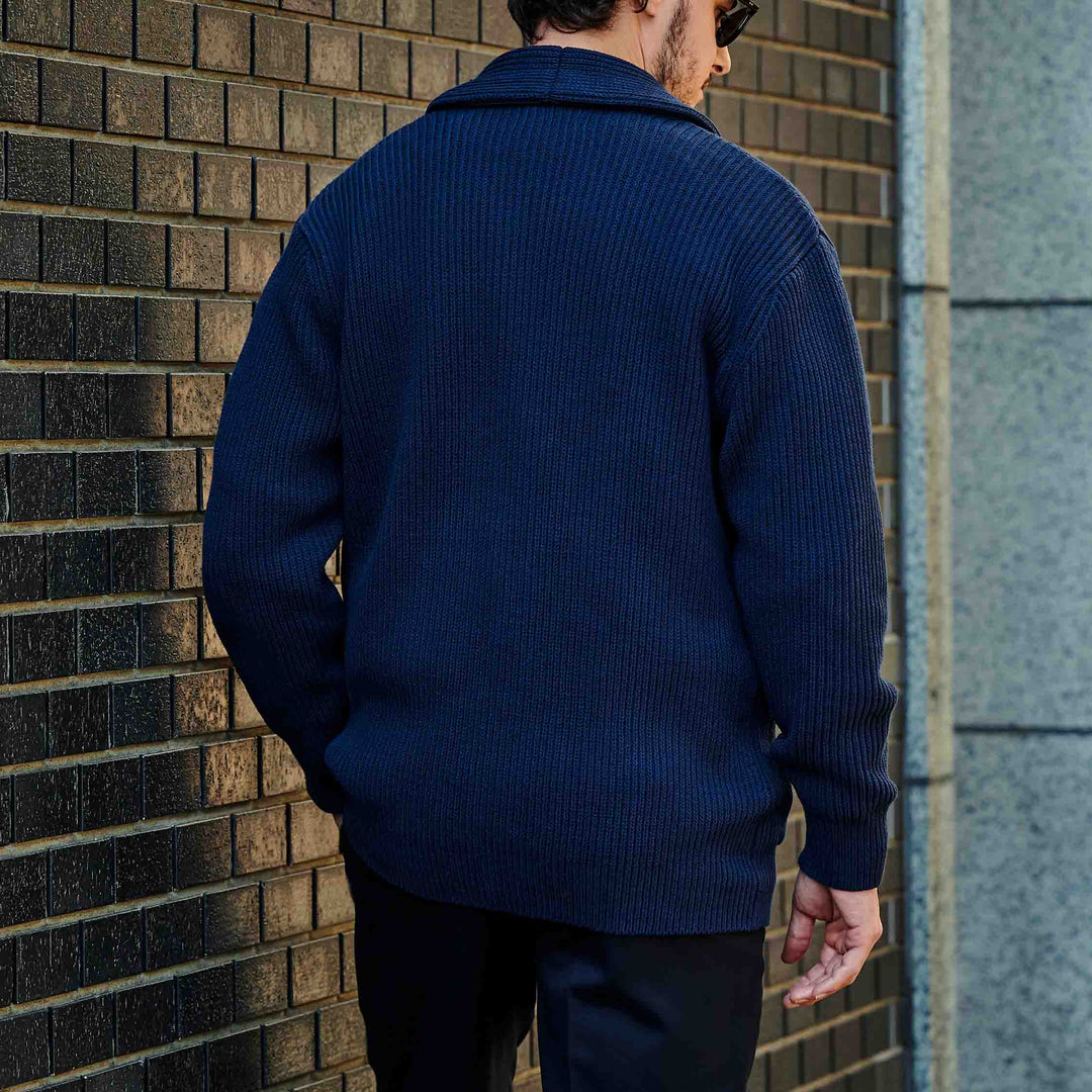 俺たち”の都会派モダンニット「THE WOOSTER CARDIGAN(ザ