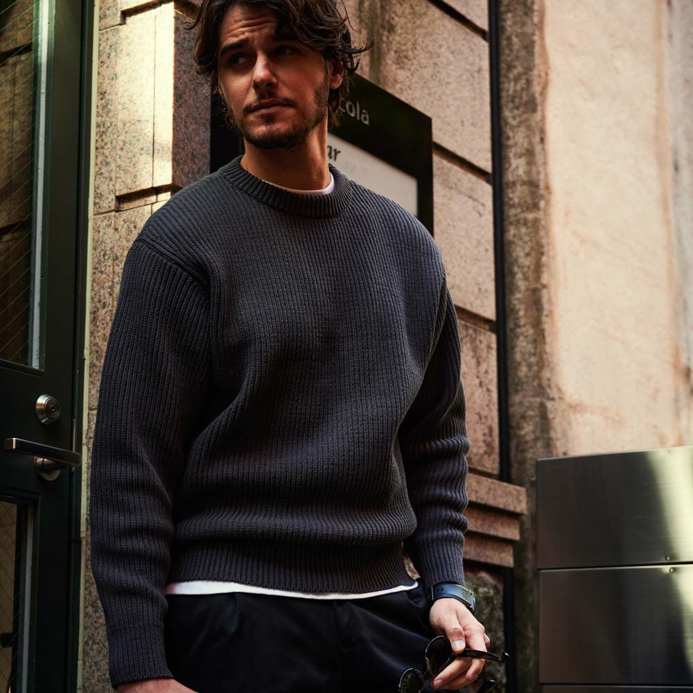 THE WOOSTER SWEATER　モデル着用カット