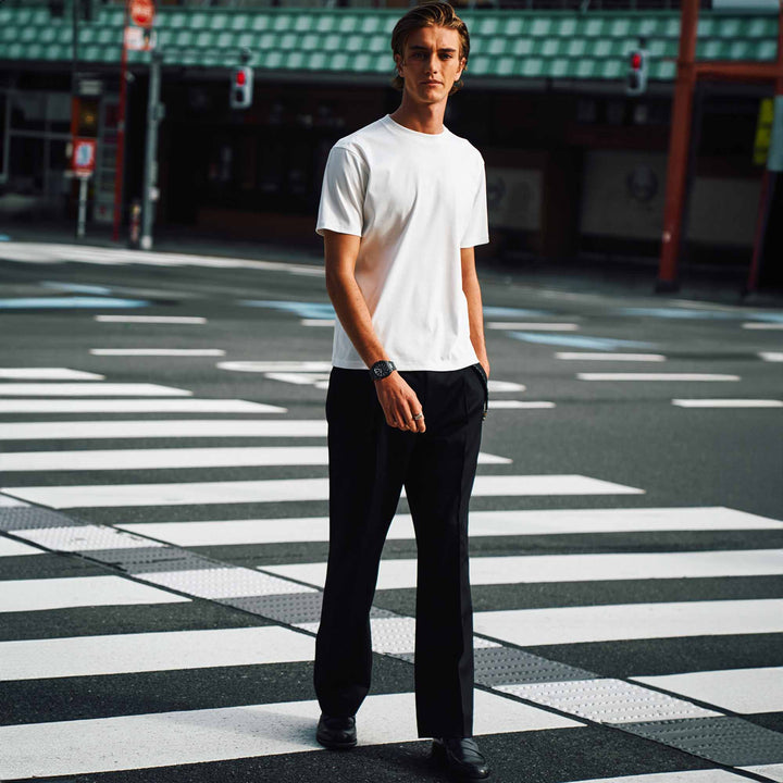 ドレスTシャツ「LEO SNUG」モデル着用