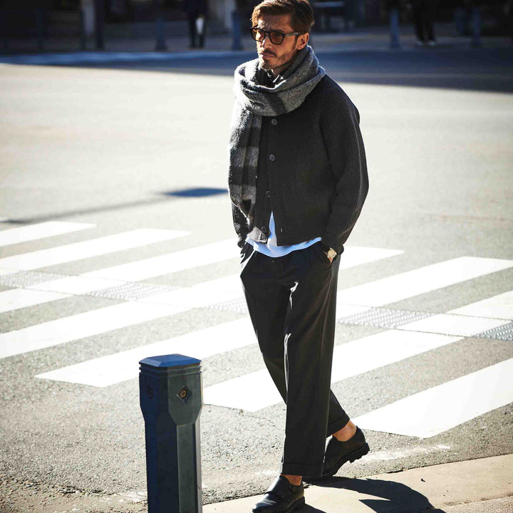 ６スタイルMIXスラックス「LIBRA TOKYO(リブラ トーキョー)」ブラック　着用モデル