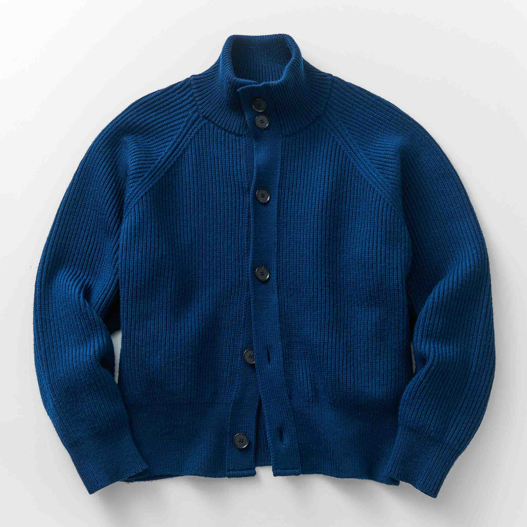 ショート丈ニットブルゾン「K-9(ケーナイン)」グリーンネイビー　フロント　物カット